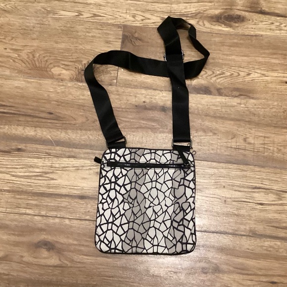 KOKO Crossbody Purse - like New - Picture 2 of 4